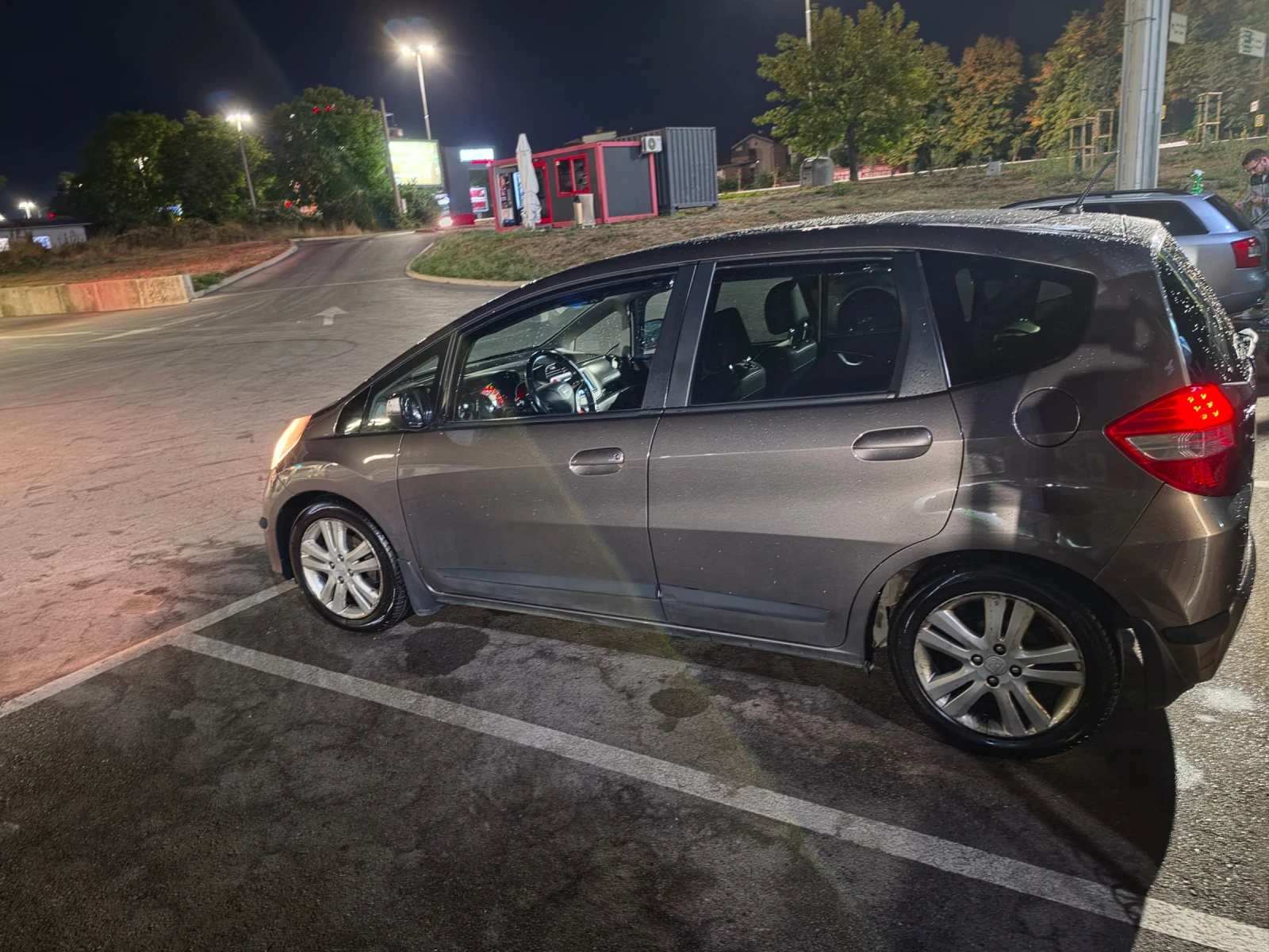 Honda Jazz, снимка 10 - Автомобили и джипове - 56595938