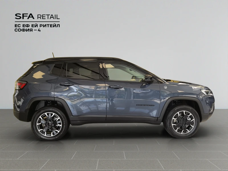 Jeep Compass TRAILHAWK 1.3 PHEV AT6 4xe, снимка 4 - Автомобили и джипове - 52413275