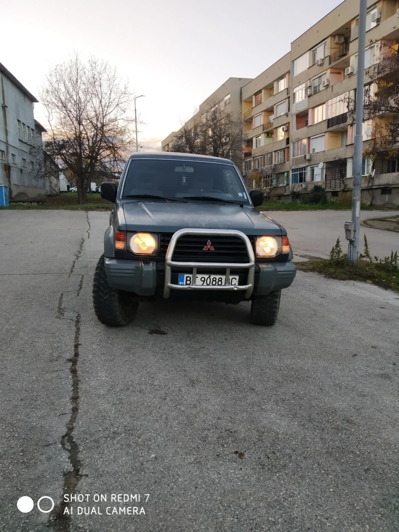 Mitsubishi Pajero, снимка 2 - Автомобили и джипове - 52618260