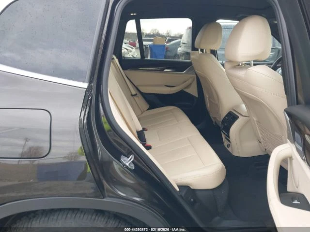 BMW X3 * xDrive30i* КОЖА* ПОДГРЕВ* ПАНОРАМА* , снимка 8 - Автомобили и джипове - 54011458