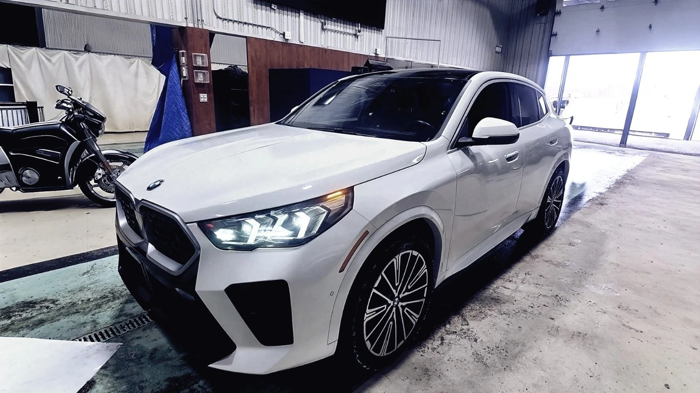 BMW X2 * xDrive28i * CARFAX * PANO * ПОДГРЕВИ, снимка 1