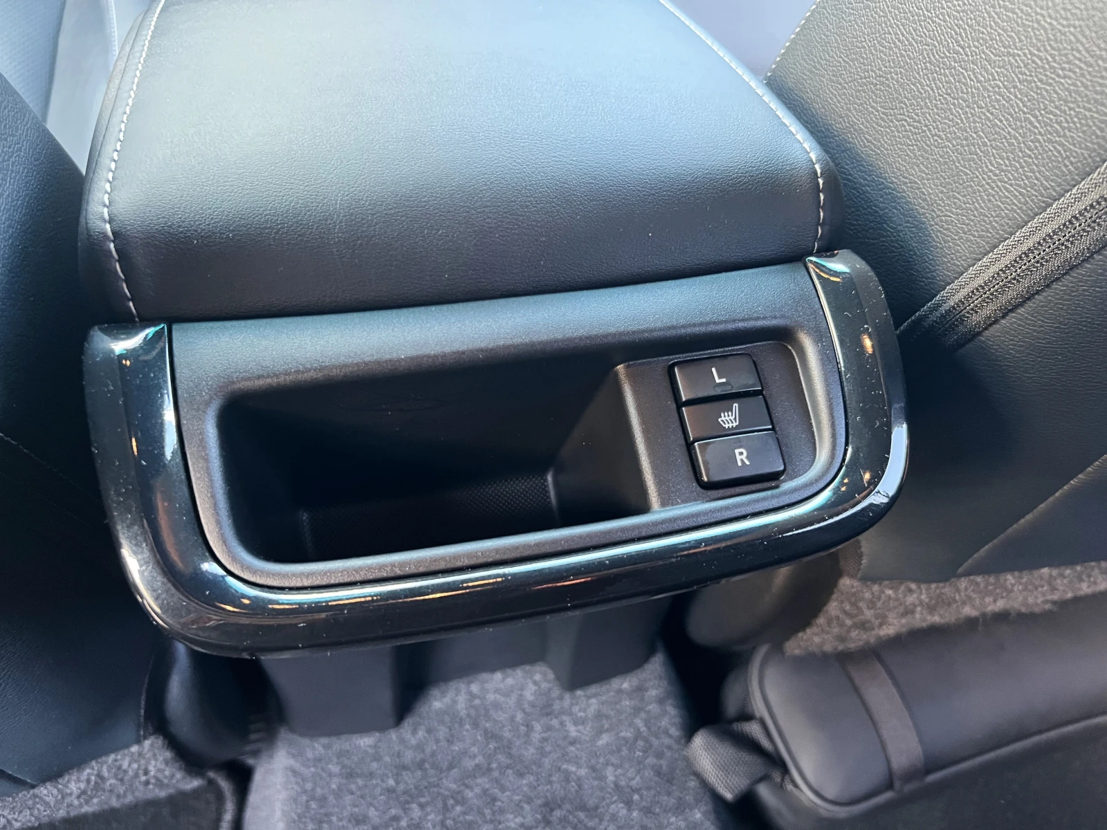 Toyota Hilux 2.8 D-4D/INVINCIBLE/DOUBLE CAB/JBL/360/LED/HARDTOP | Mobile.bg   16