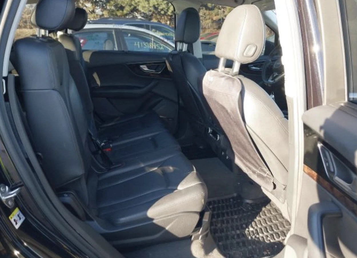 Audi Q7 BOSE* DISTRONIC* ПОДГРЕВ* ОБДУХВАНЕ* МЪРТВА ТОЧКА - изображение 8