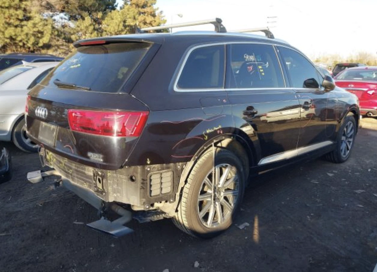 Audi Q7 BOSE* DISTRONIC* ПОДГРЕВ* ОБДУХВАНЕ* МЪРТВА ТОЧКА - изображение 6
