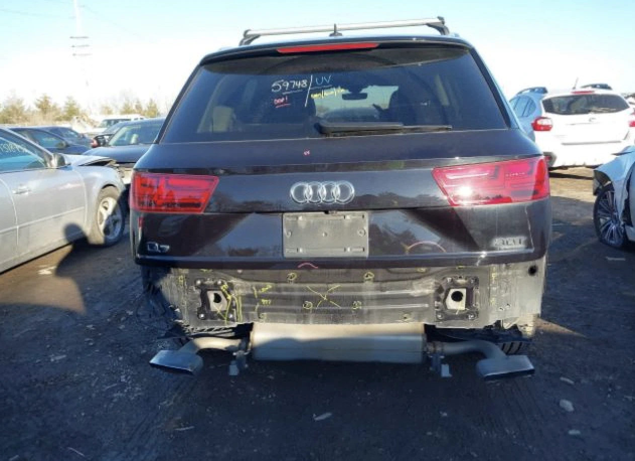 Audi Q7 BOSE* DISTRONIC* ПОДГРЕВ* ОБДУХВАНЕ* МЪРТВА ТОЧКА - изображение 5