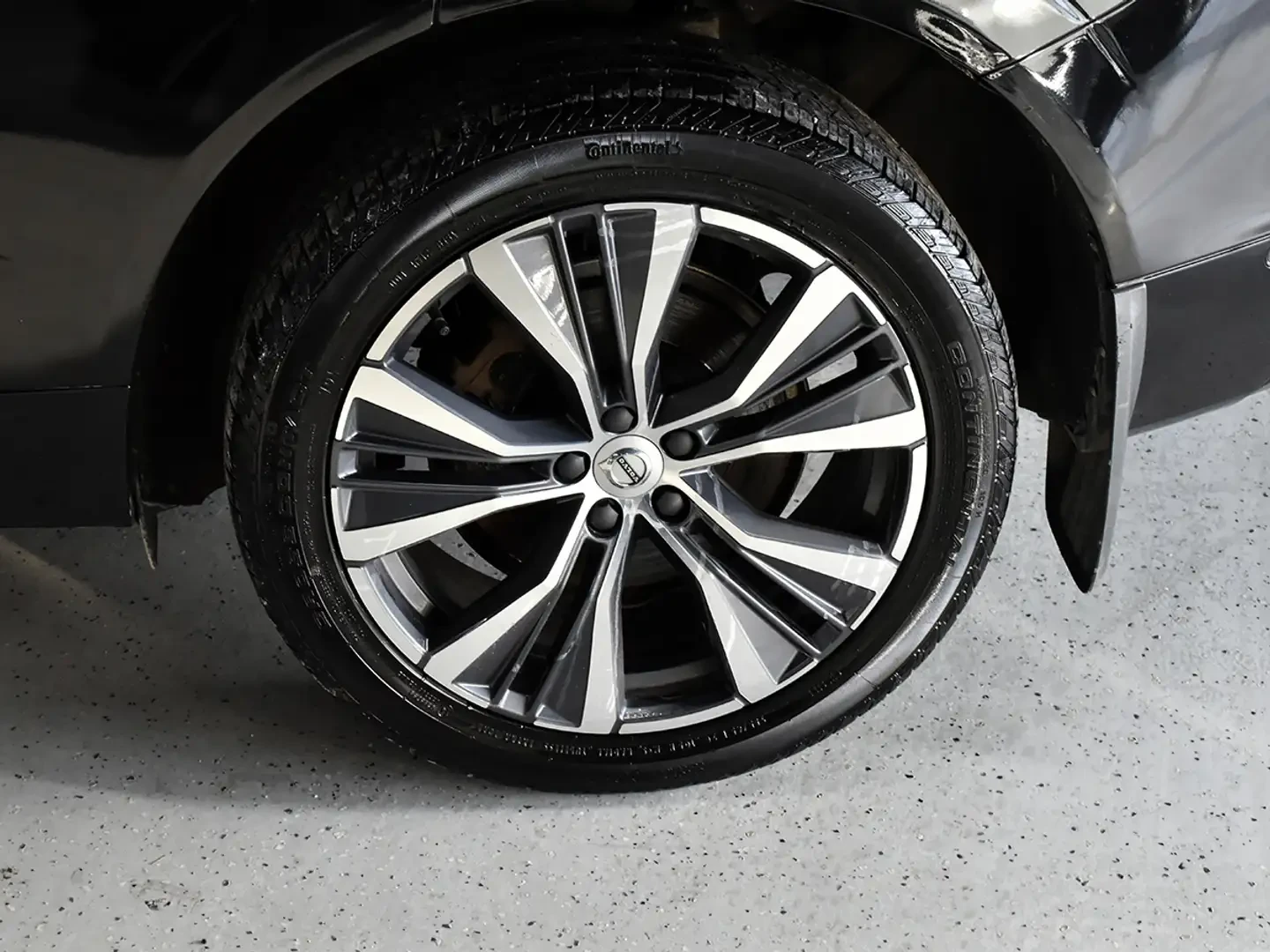 Volvo XC60 * Inscription* Hybrid*  - изображение 10