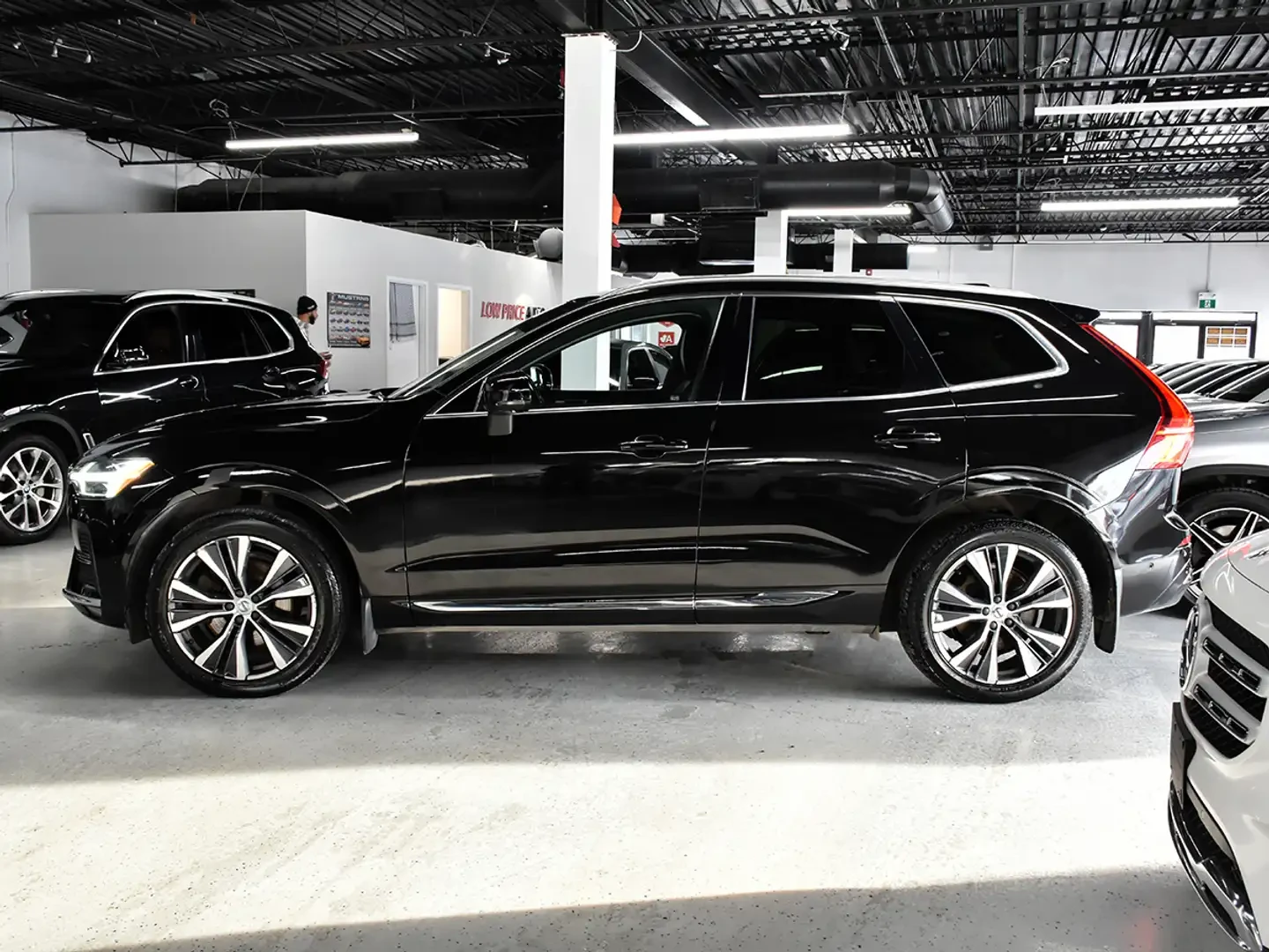 Volvo XC60 * Inscription* Hybrid*  - изображение 5