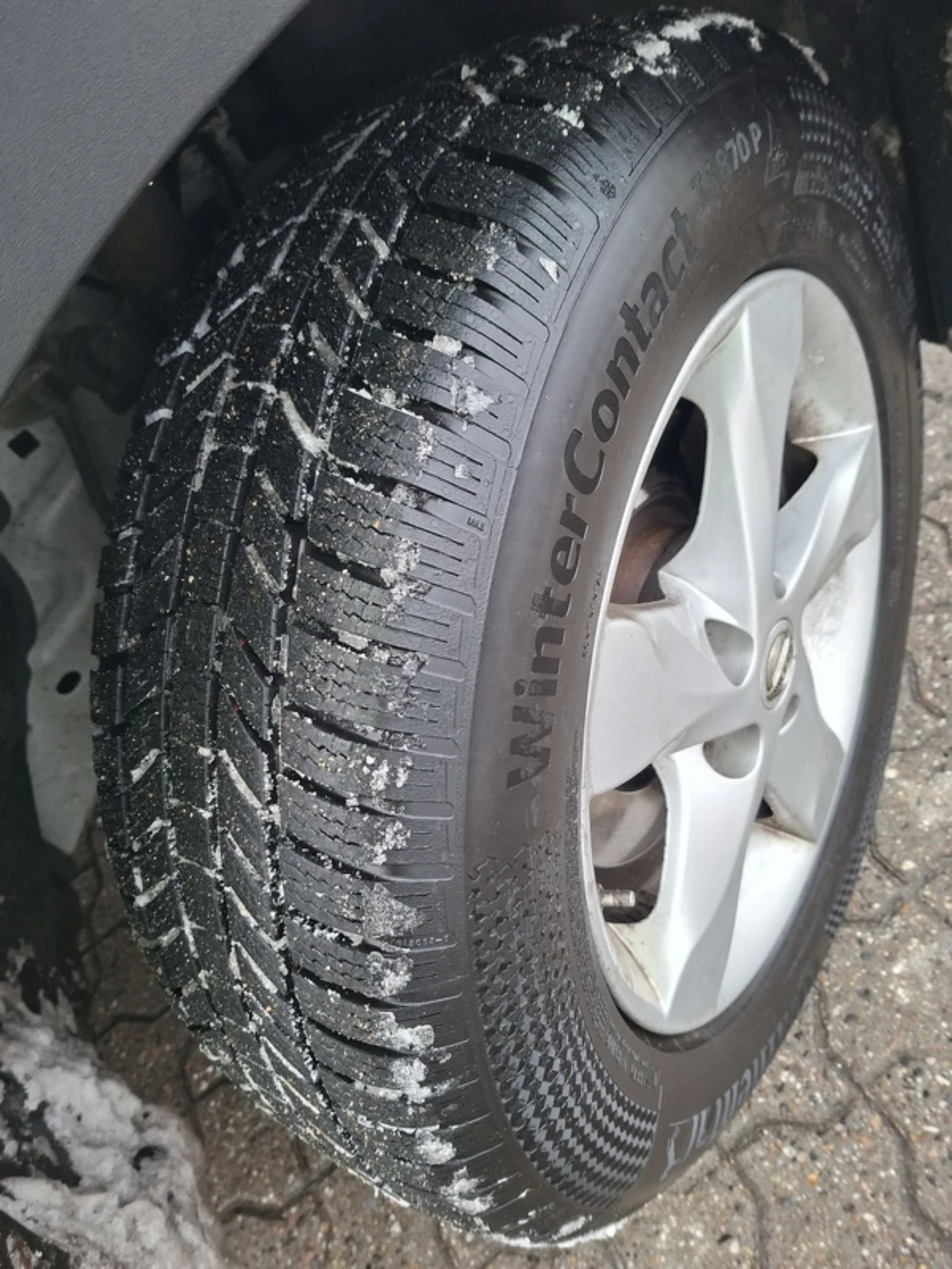 Nissan Qashqai 1.2 DIG-T | Panorama | Camera | Keyless | Navi, снимка 13 - Автомобили и джипове - 53761197