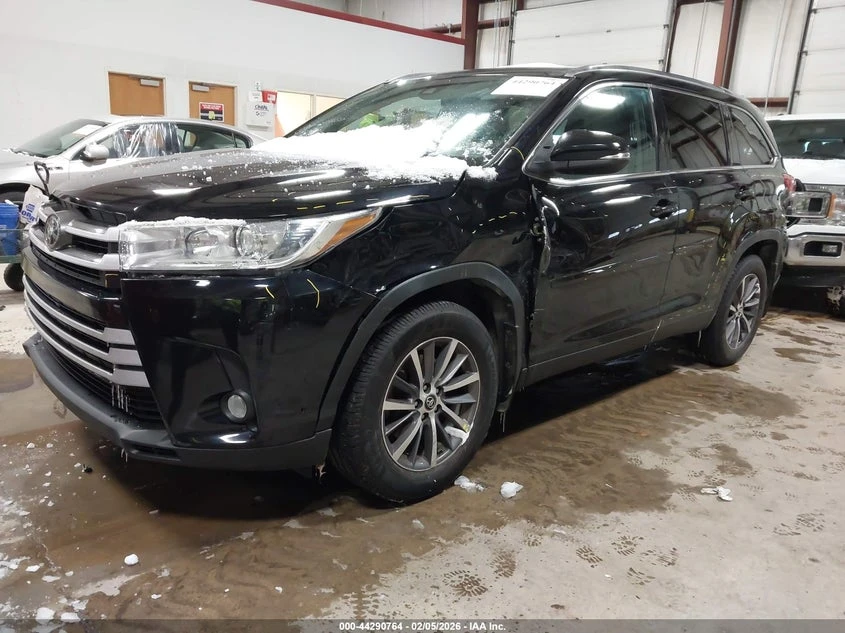 Toyota Highlander 3.5l Xle, снимка 2 - Автомобили и джипове - 53810043