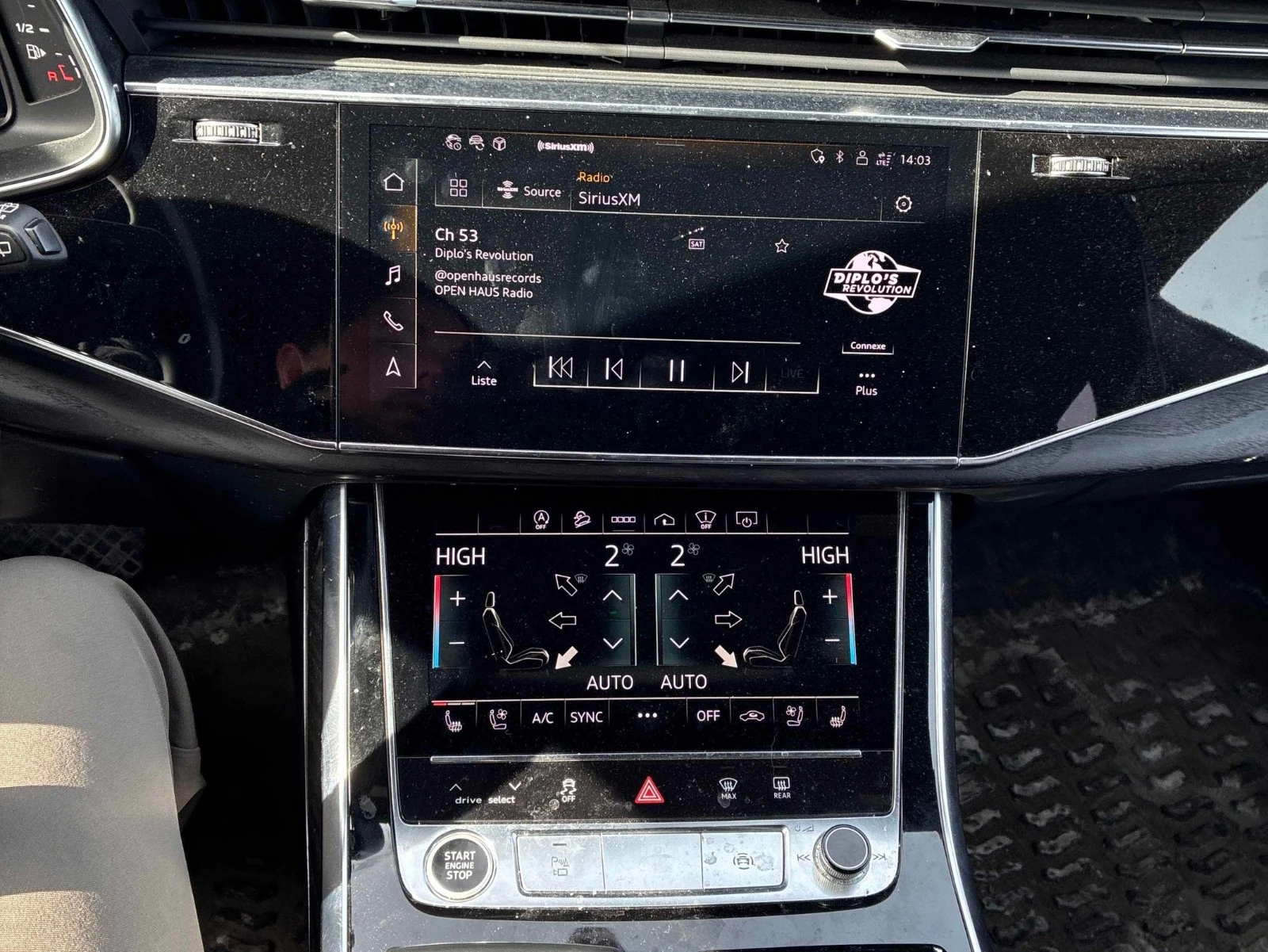 Audi Q8 Technik АВТО КРЕДИТ, снимка 10 - Автомобили и джипове - 53983925