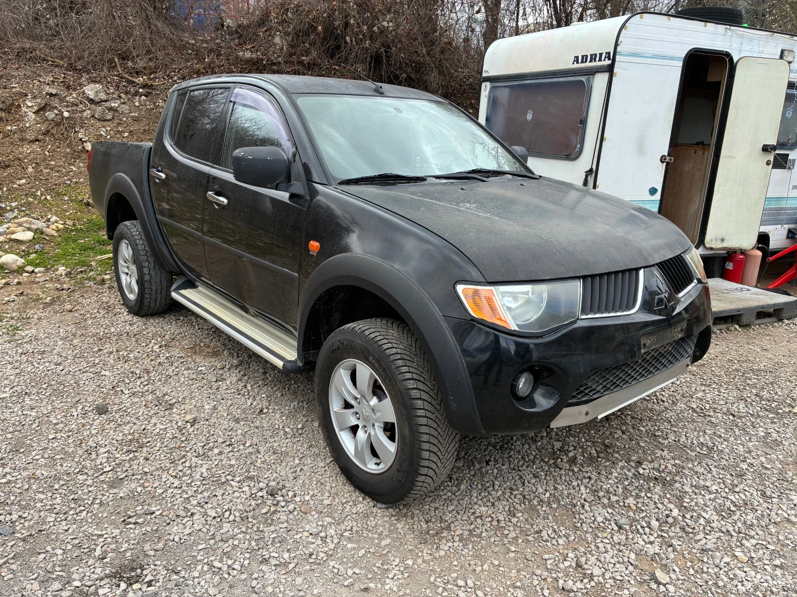 Mitsubishi L200 2.5DiD, снимка 3 - Автомобили и джипове - 54189757
