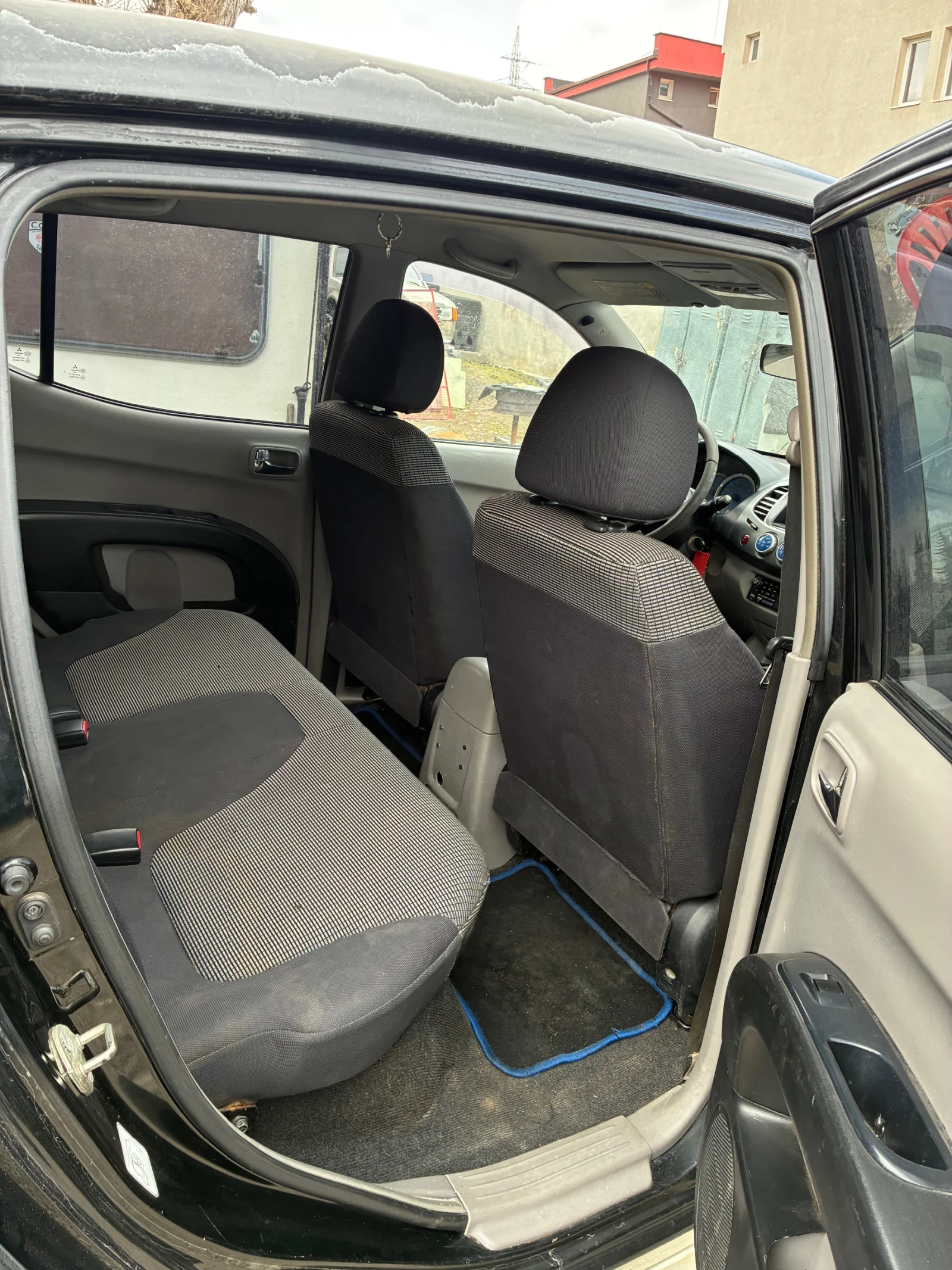 Mitsubishi L200 2.5DiD, снимка 6 - Автомобили и джипове - 54189757