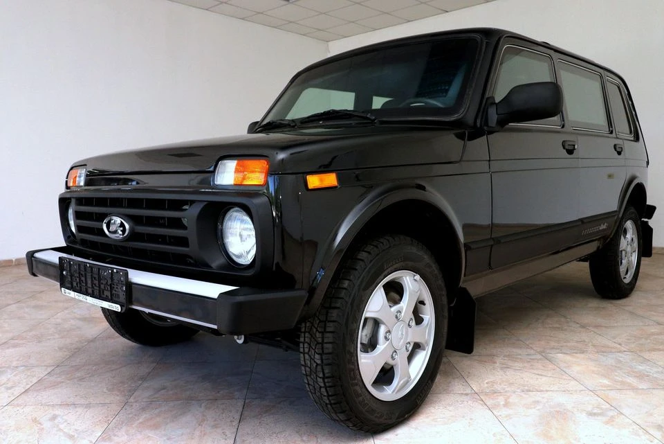 Lada Niva Бронирана
