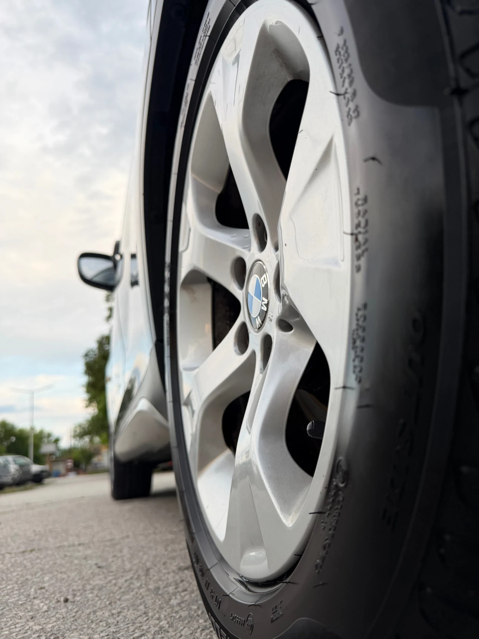 BMW X1 18d xDrive, снимка 2 - Автомобили и джипове - 54496663
