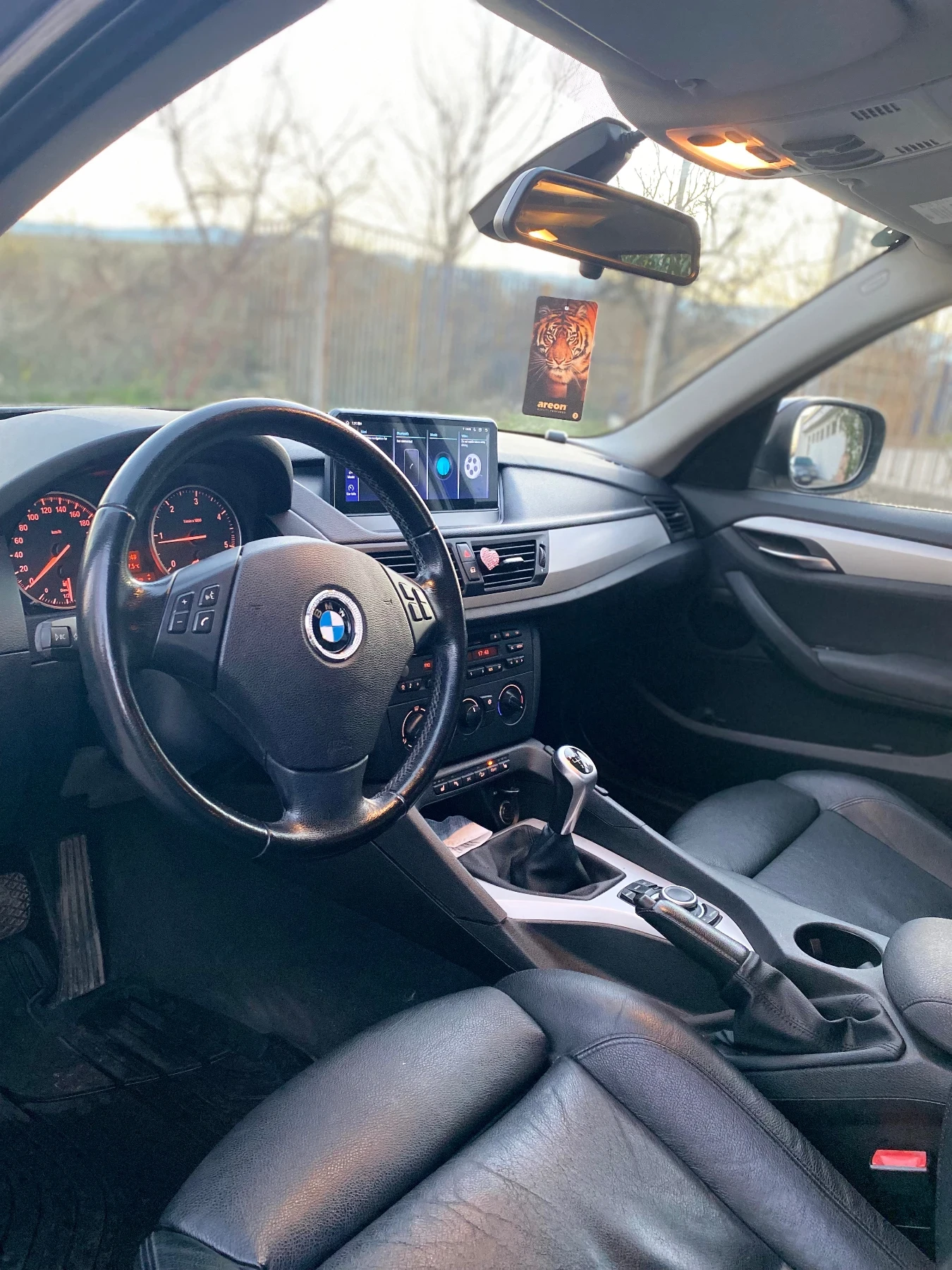 BMW X1 18d xDrive, снимка 7 - Автомобили и джипове - 54496663