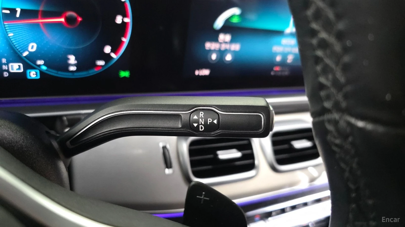 Mercedes-Benz GLE 300 D* 4MATIC* КОЖА* ПОДГРЕВ* ОБДУХВ* BURMASTER* PANO*, снимка 8 - Автомобили и джипове - 55478147