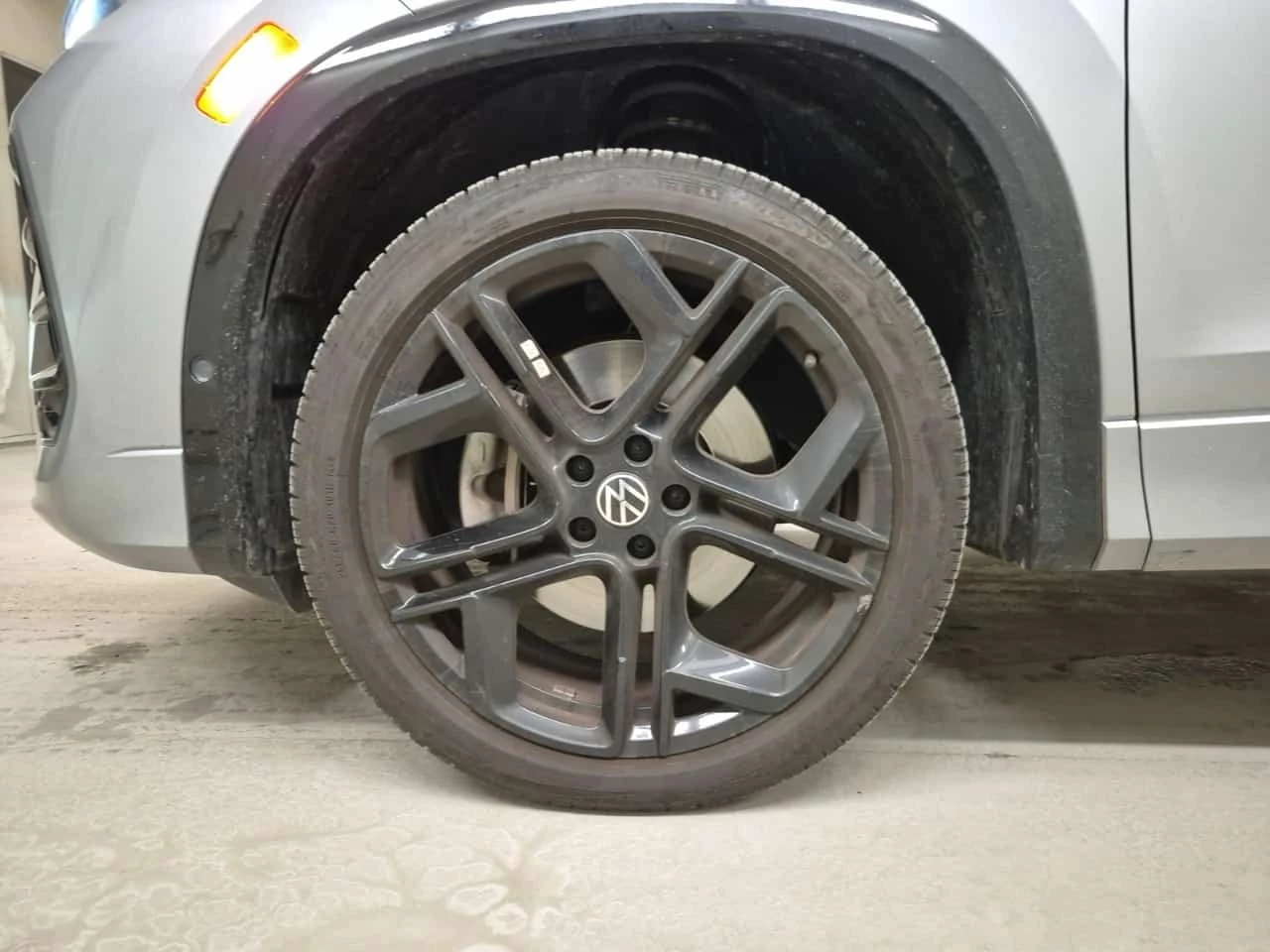 VW Tiguan * COMFORTLINE R LINE BLACK EDITION * CARFAX *  | Mobile.bg � ����������� 5