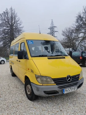 Mercedes-Benz Sprinter 211 2.2, 109к.с. 12 места. , снимка 2