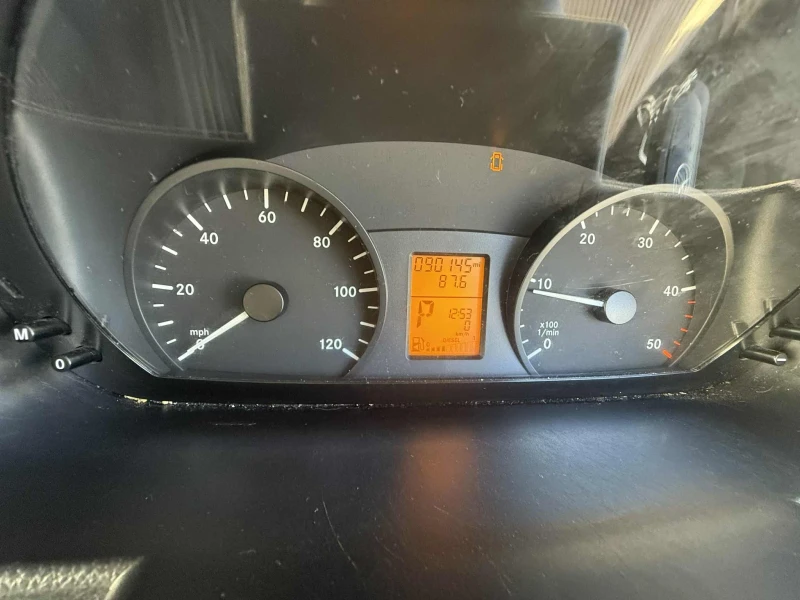 Mercedes-Benz Sprinter 311 Хладилен, снимка 11 - Бусове и автобуси - 53404275