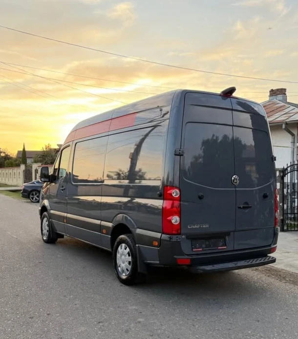 VW Crafter 2.0TDI 136, снимка 2 - Бусове и автобуси - 56170972