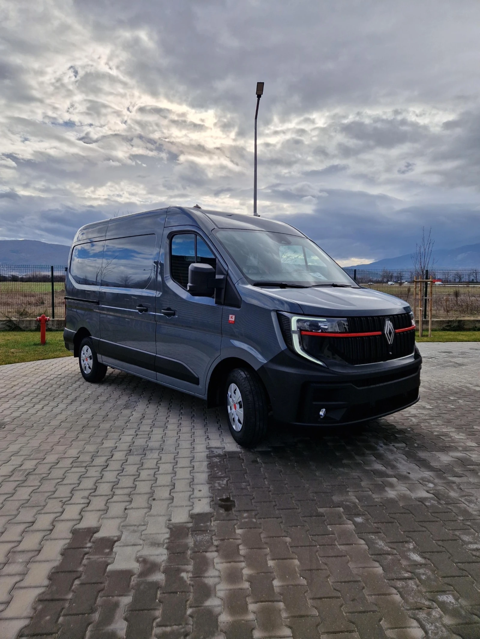 Renault Master RED EDITION * L2H2* * ЧИСТО НОВ*  - изображение 3