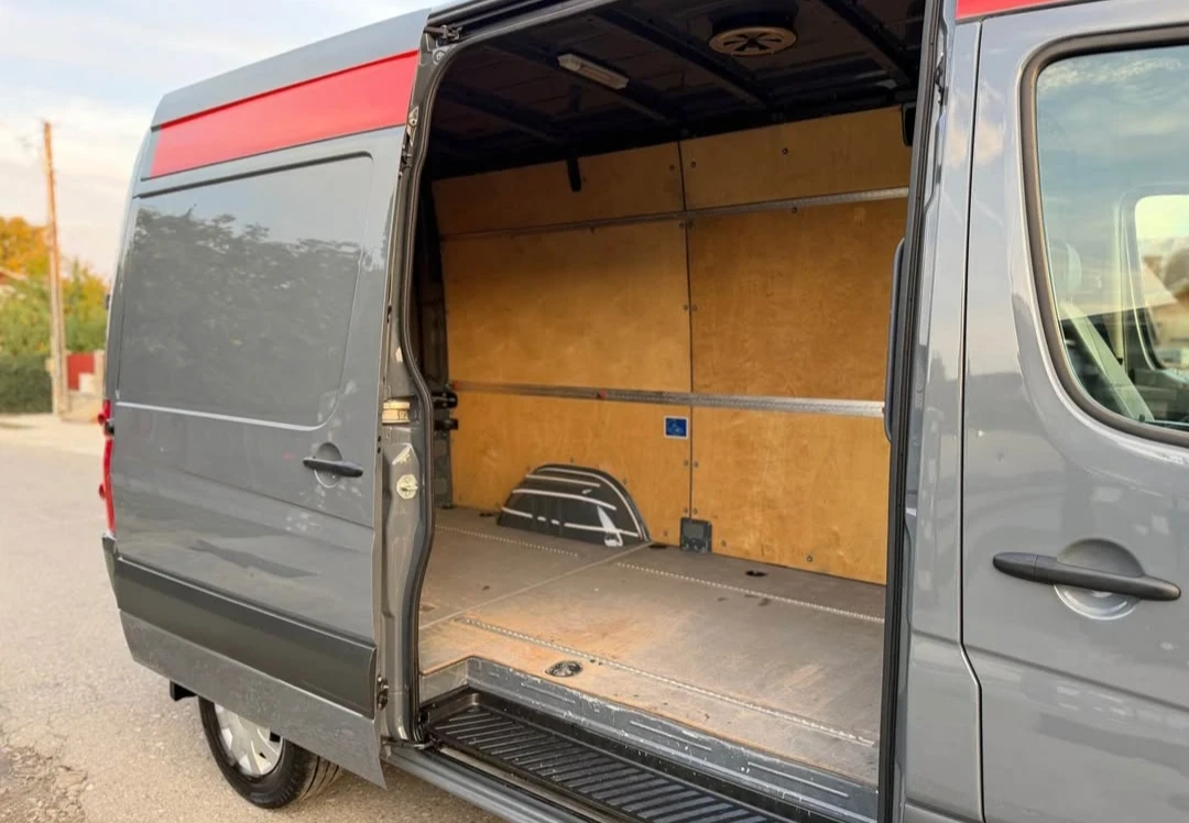 VW Crafter 2.0TDI 136, снимка 9 - Бусове и автобуси - 56170972