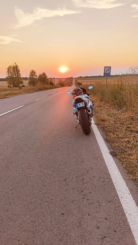 Suzuki Gsxr | Mobile.bg    5