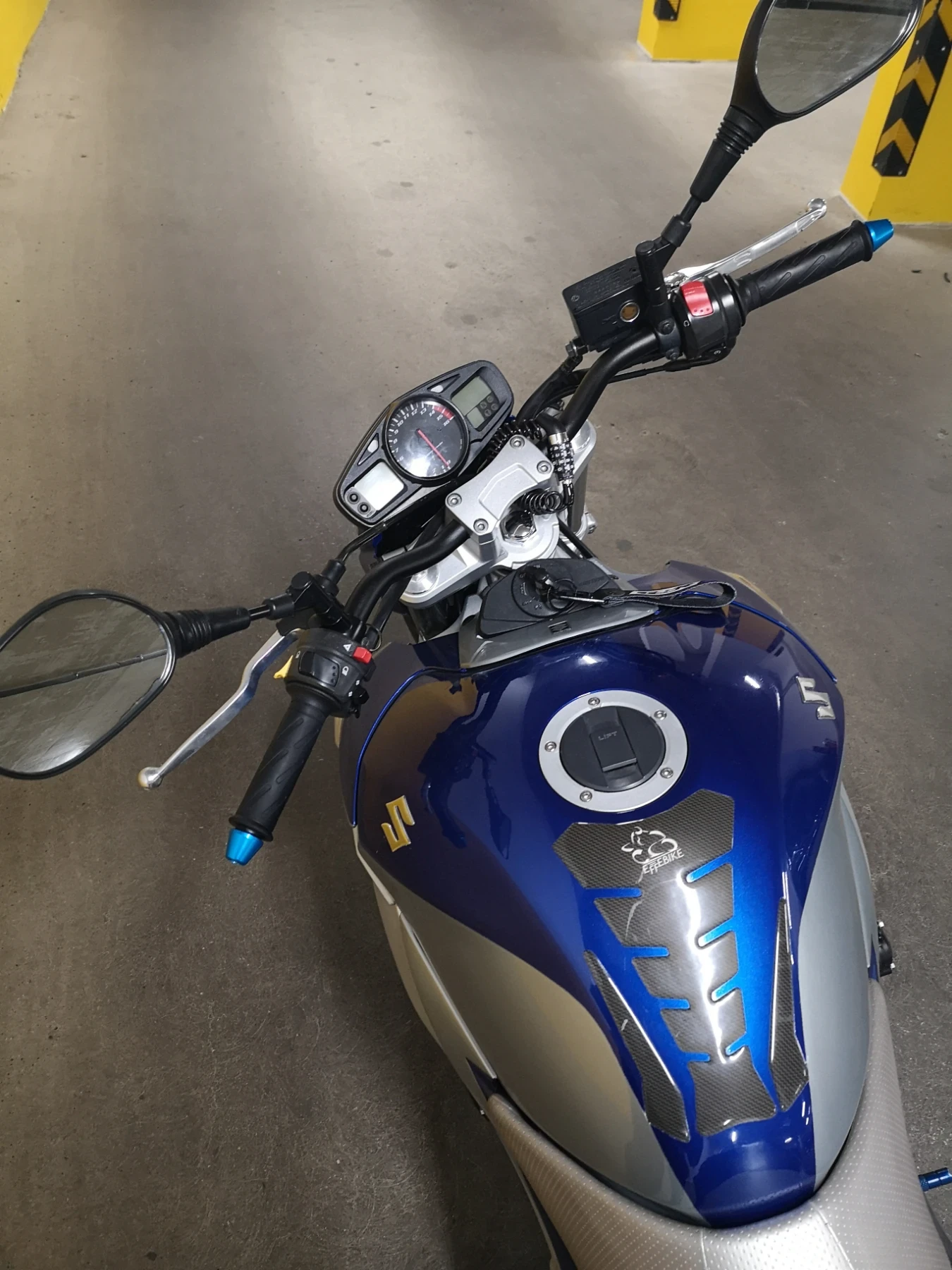 Suzuki Gsr 600 | Mobile.bg   13