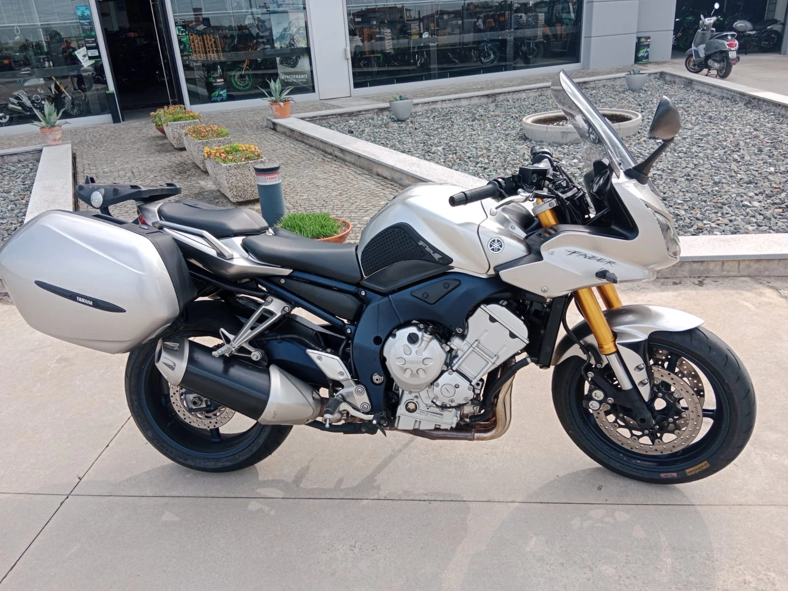 Yamaha FZ1 1000-LIZING  - изображение 2