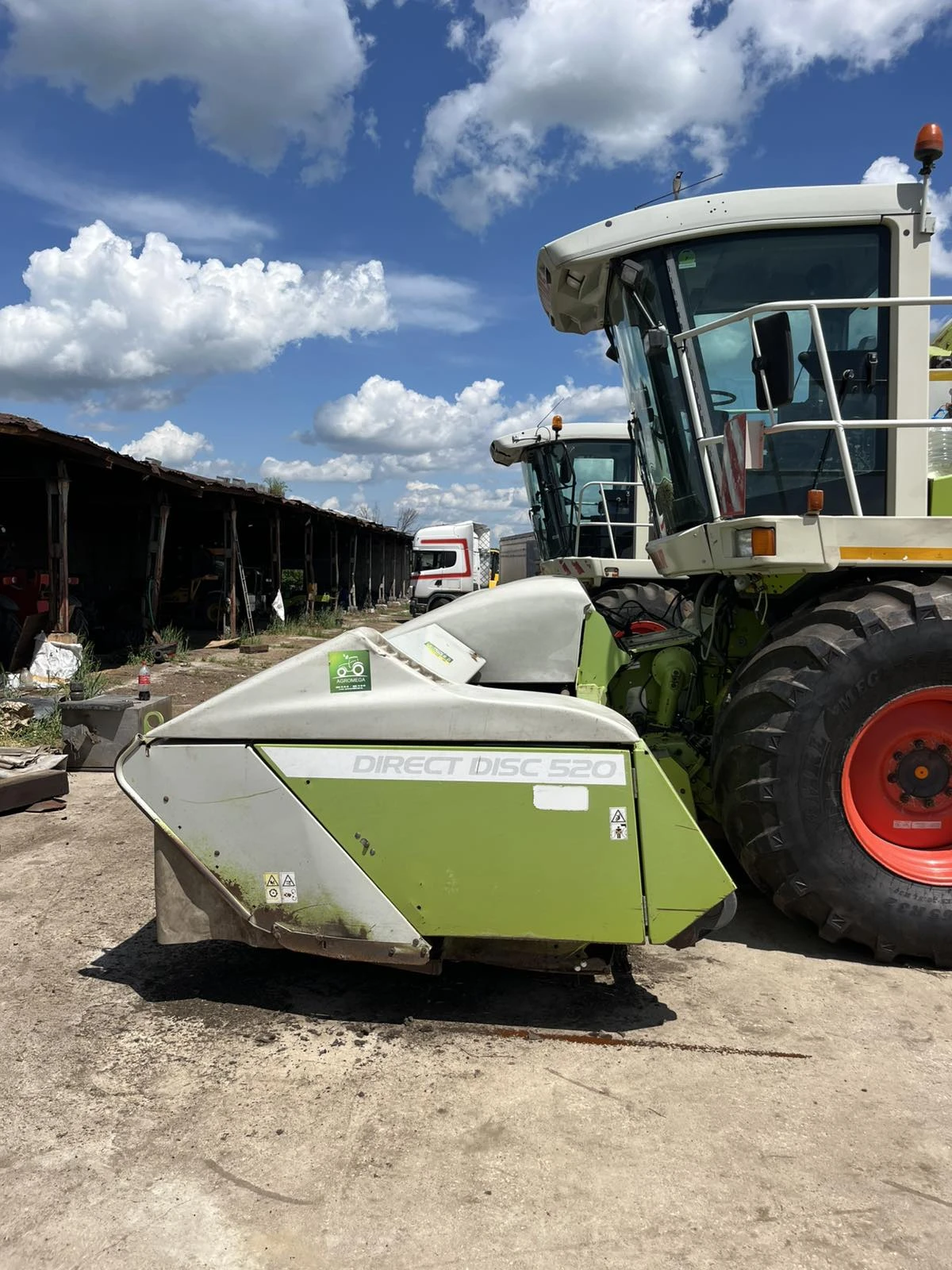 Комбайн Claas Direct Disc 520, снимка 6 - Селскостопанска техника - 54492277