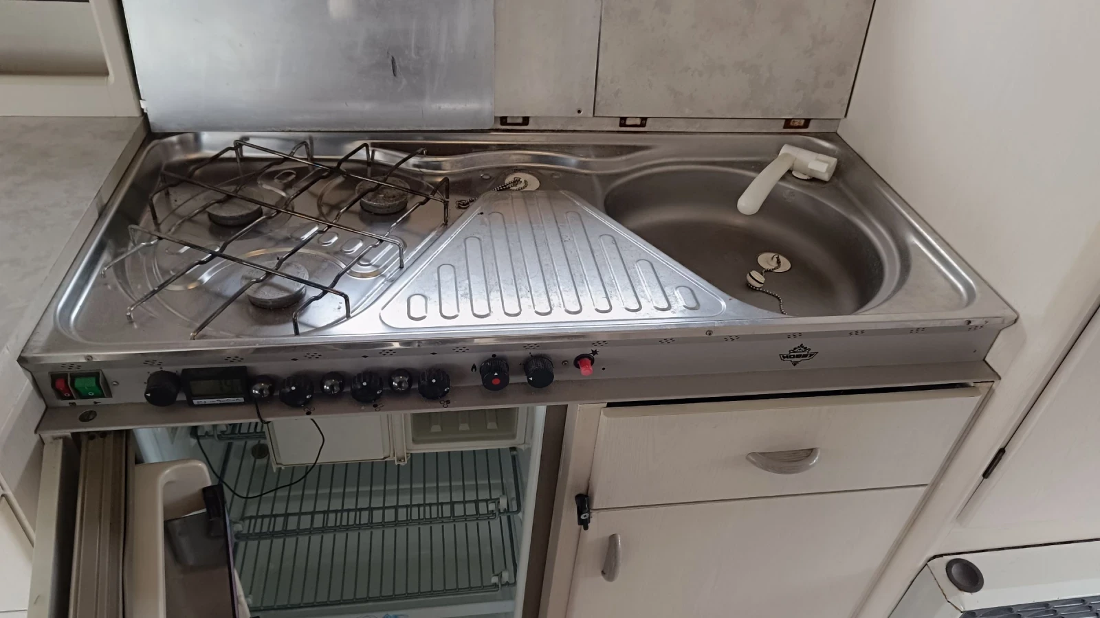 Каравана Hobby Elegance 500. Solar, Форселт , снимка 6 - Каравани и кемпери - 54002995