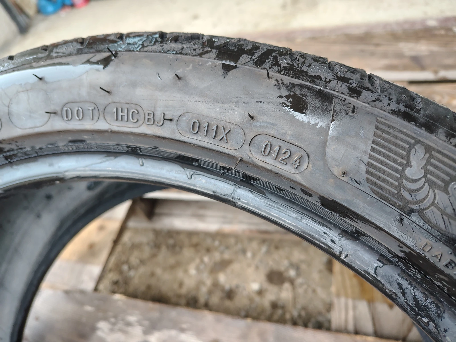 Гуми Летни 245/40R20, снимка 7 - Гуми и джанти - 55841266