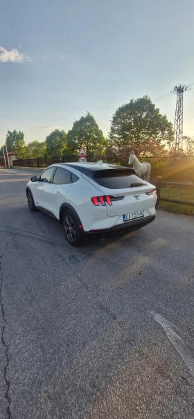 Ford Mustang Mach-E Select , снимка 7