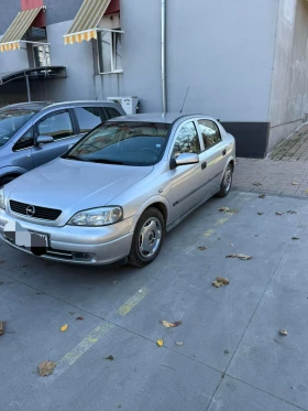 Opel Astra 1.8 Газ-бензин , снимка 1
