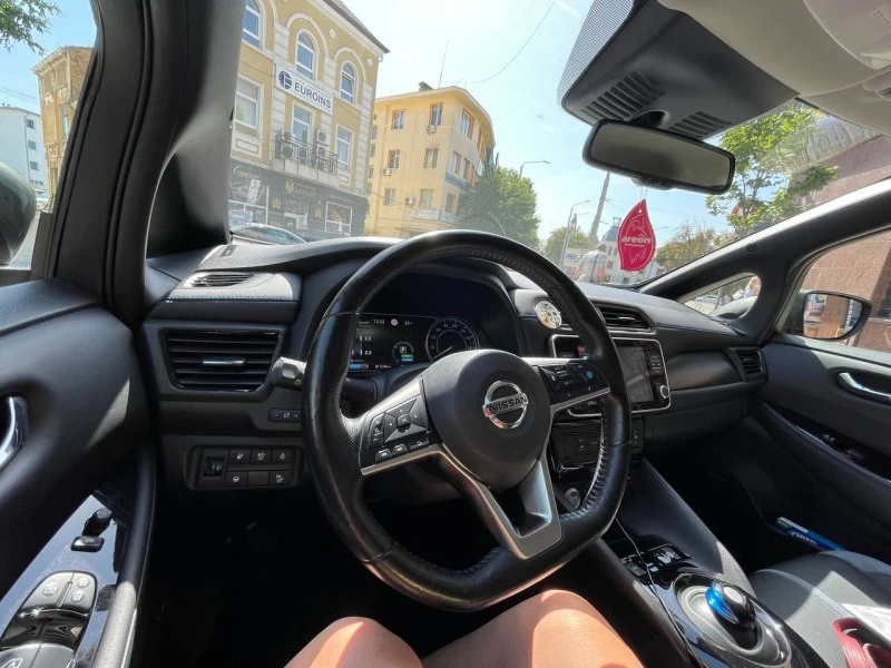 Nissan Leaf  Tekna 62kW, снимка 9 - Автомобили и джипове - 47115975