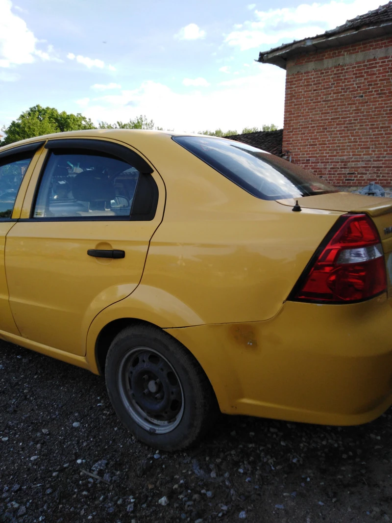 Chevrolet Aveo, снимка 4 - Автомобили и джипове - 47099019