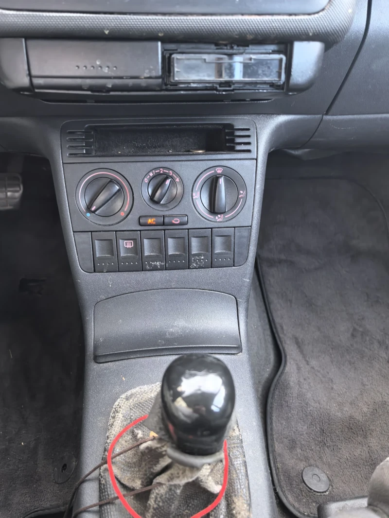 VW Polo, снимка 12 - Автомобили и джипове - 47790078