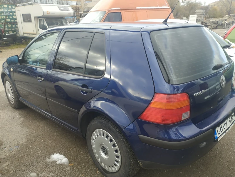 VW Golf, снимка 4 - Автомобили и джипове - 48084180