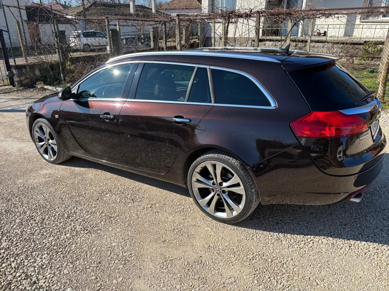 Opel Insignia, снимка 2 - Автомобили и джипове - 48899740