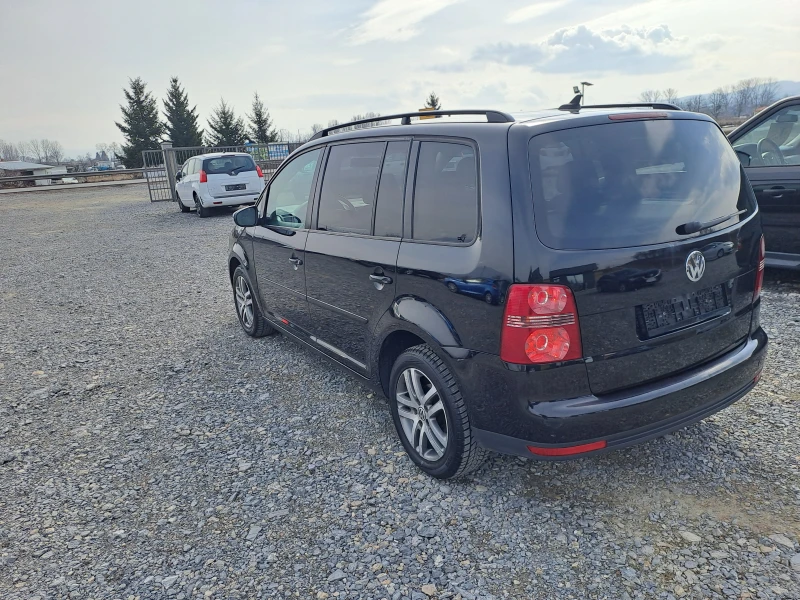 VW Touran 1.9TDI 105к.с. 7 места 6 скоростиНавигация , снимка 5 - Автомобили и джипове - 49315605