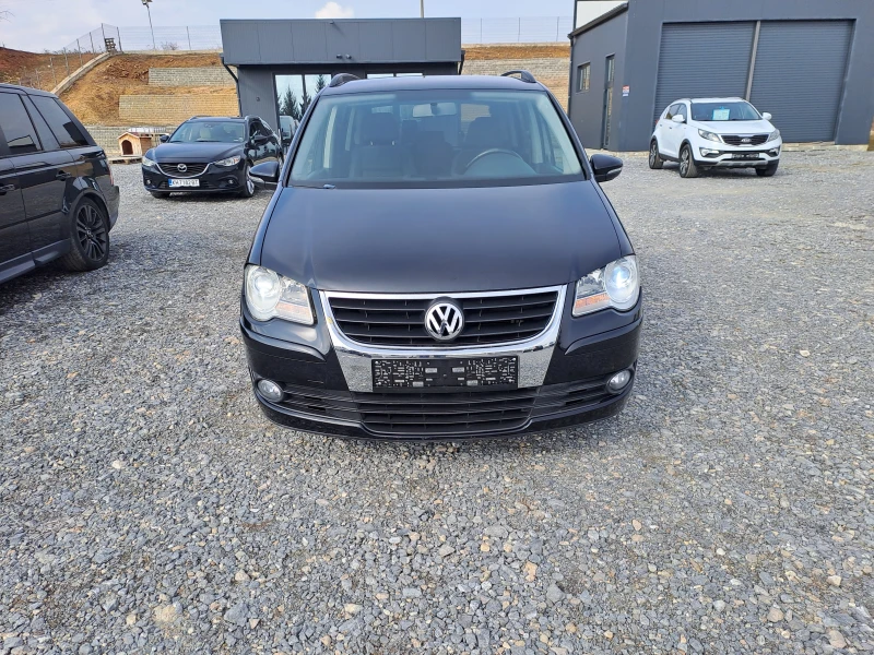 VW Touran 1.9TDI 105к.с. 7 места 6 скоростиНавигация , снимка 2 - Автомобили и джипове - 49315605