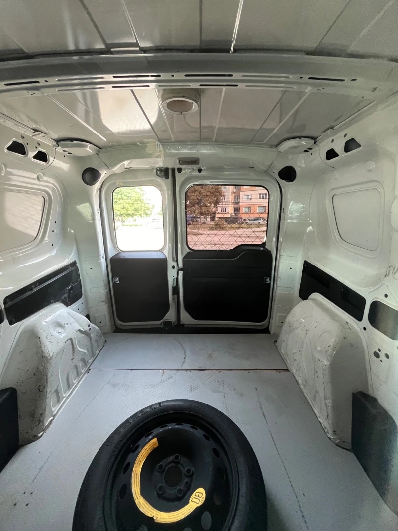 Opel Combo, снимка 8 - Автомобили и джипове - 49968381