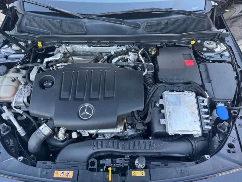 Mercedes-Benz CLA 220 AVANGARD, снимка 13 - Автомобили и джипове - 52483664