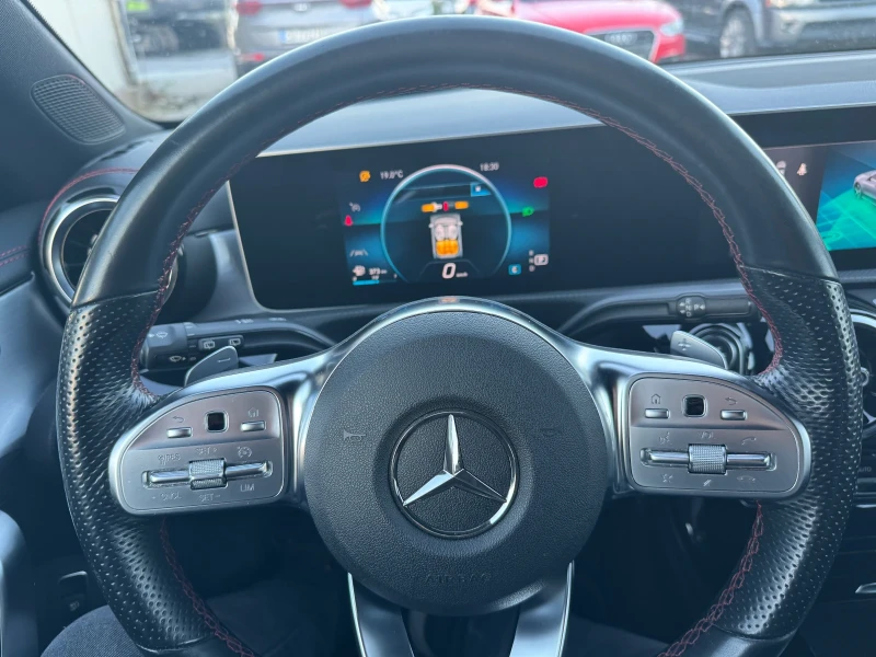 Mercedes-Benz CLA 220 AVANGARD, снимка 11 - Автомобили и джипове - 52483664