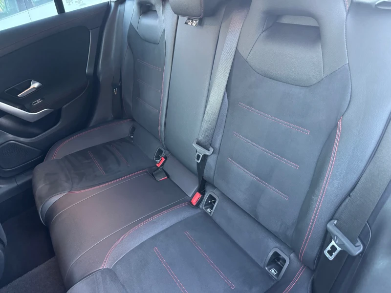 Mercedes-Benz CLA 220 AVANGARD, снимка 8 - Автомобили и джипове - 52483664