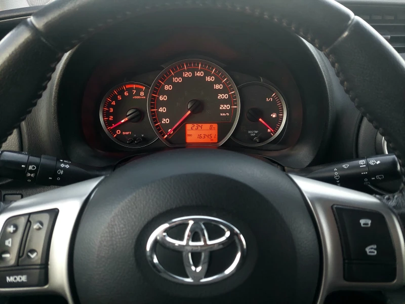 Toyota Yaris НАВИ КАМЕРА, снимка 15 - Автомобили и джипове - 52841969