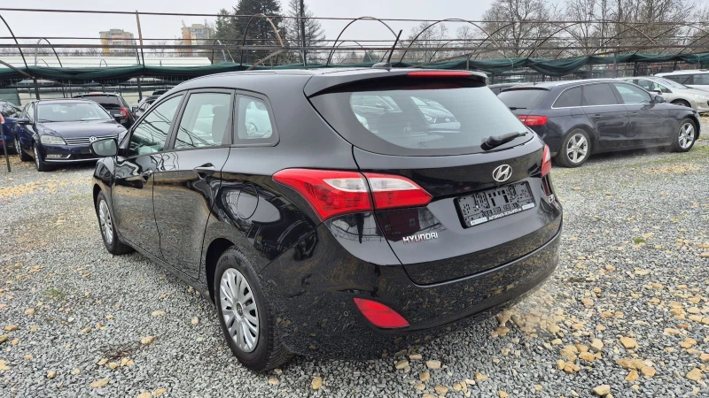 Hyundai I30 1.6 NAVIGACIA, снимка 10 - Автомобили и джипове - 52927005