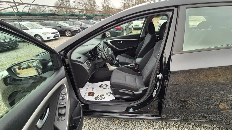 Hyundai I30 1.6 NAVIGACIA, снимка 13 - Автомобили и джипове - 52927005