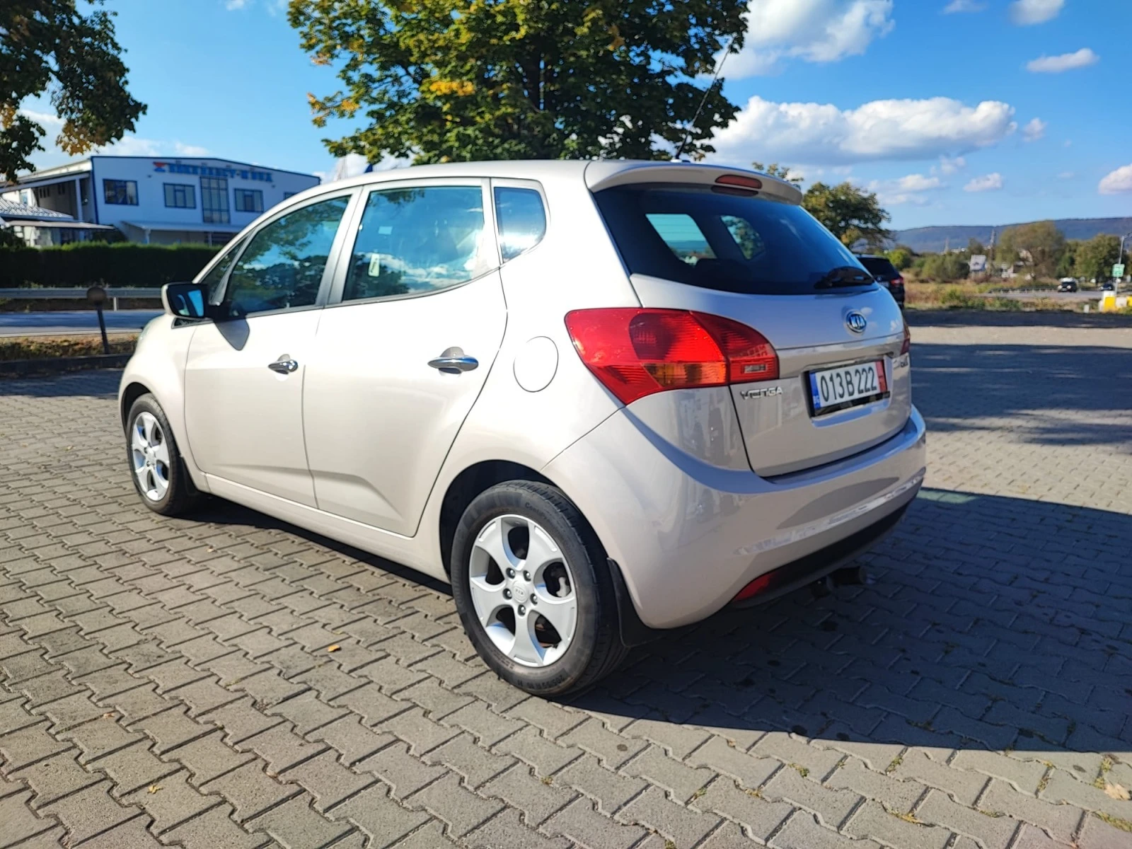 Kia Venga 1.6D 128hp - изображение 5