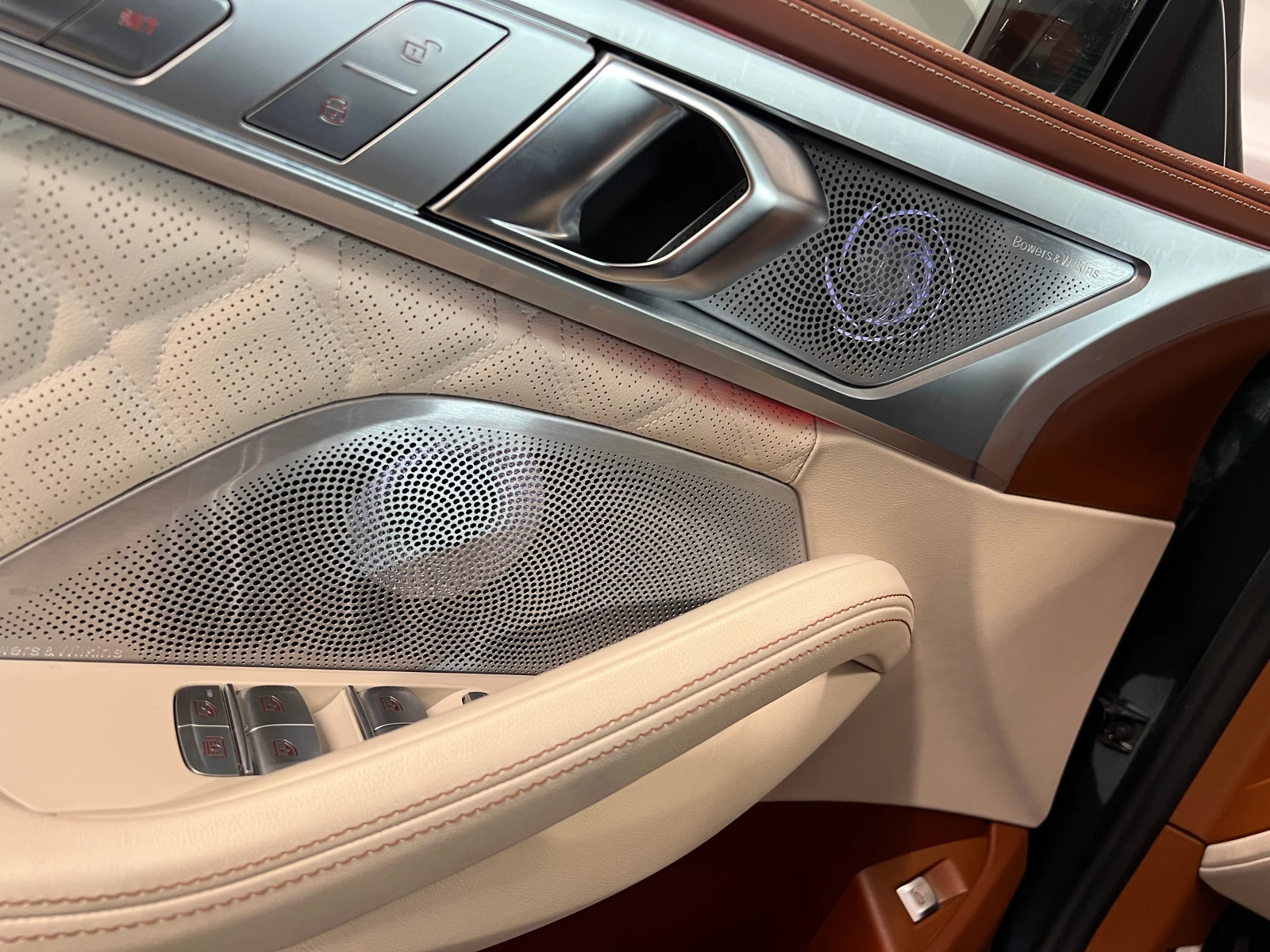 BMW M8 Gran Coupe First Edition 1/400 | Mobile.bg   13